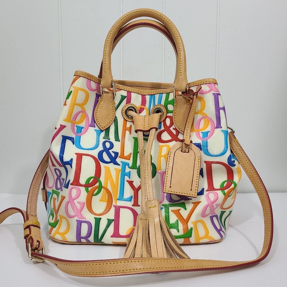 Dooney & Bourke Retro Grafica Drawstring Cinch Bucket Shoulder Sig Logo Bag - Picture 2 of 14